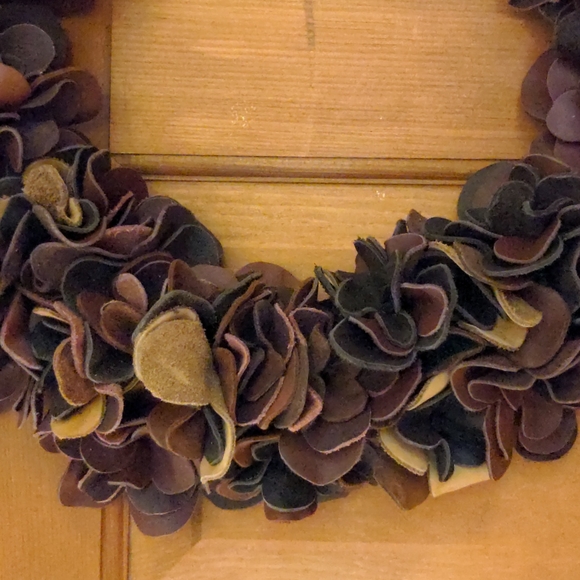 NEW! Handmade Leather Flower Rosette Wreath-14" Shades of Brown - Picture 2 of 6
